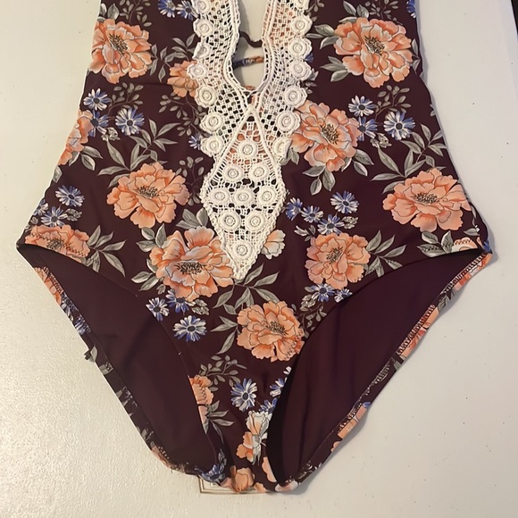 Kona Sol Swim Suit Large - Picture 6 of 11